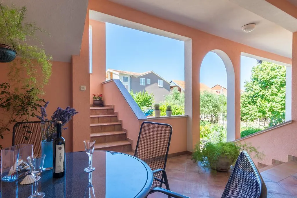 Apartment Tim Zara