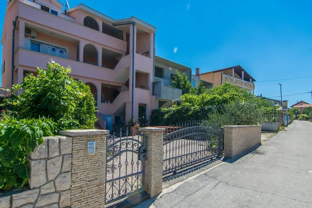 Apartment Tim Zara